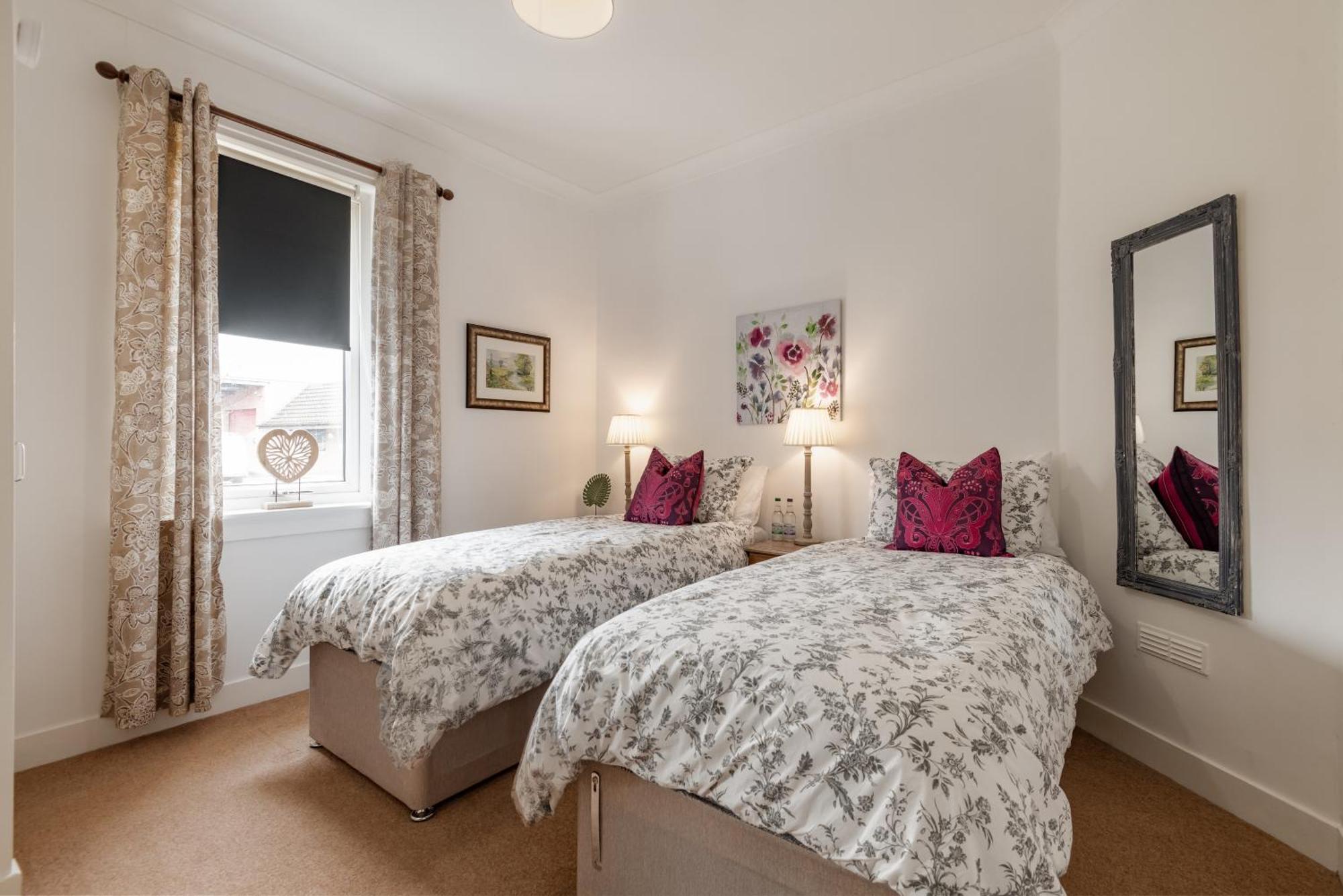 Heather Cottage, 2 Bedroom In Comrie Bagian luar foto